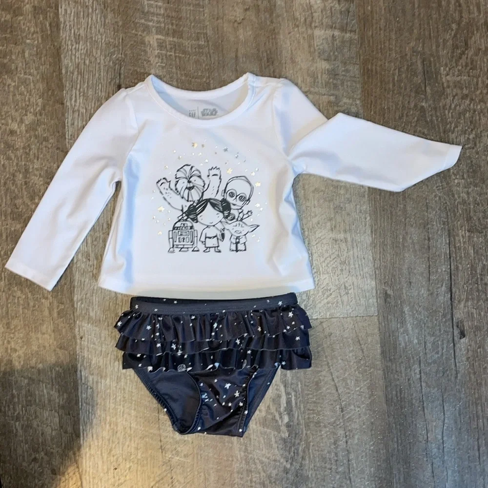 babyGap | Star Wars™ Recycled Polyester 2-Piece Swim Set size 6-12 months